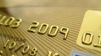 Assistances et assurances des cartes classiques Visa, Mastercard et Green American Express