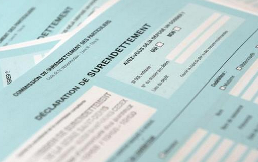 Surendettement : une majorité de personnes seules, locataires, sans personne à charge