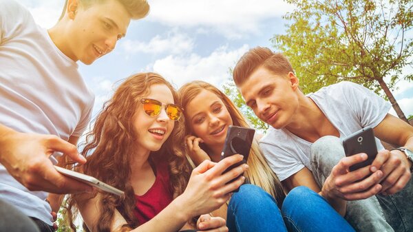 à‰pargne : la majorité (54%) des jeunes (18 à 30 ans), incapables de gérer seuls leurs finances personnelles ?